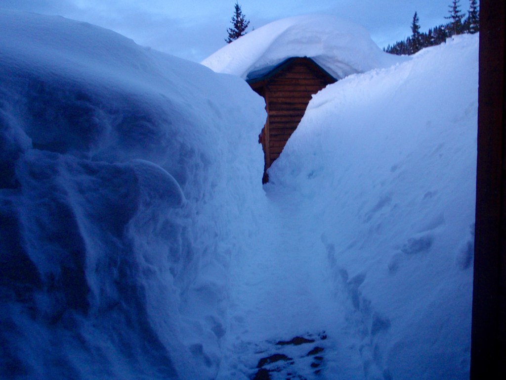 The corridor to the pooper...