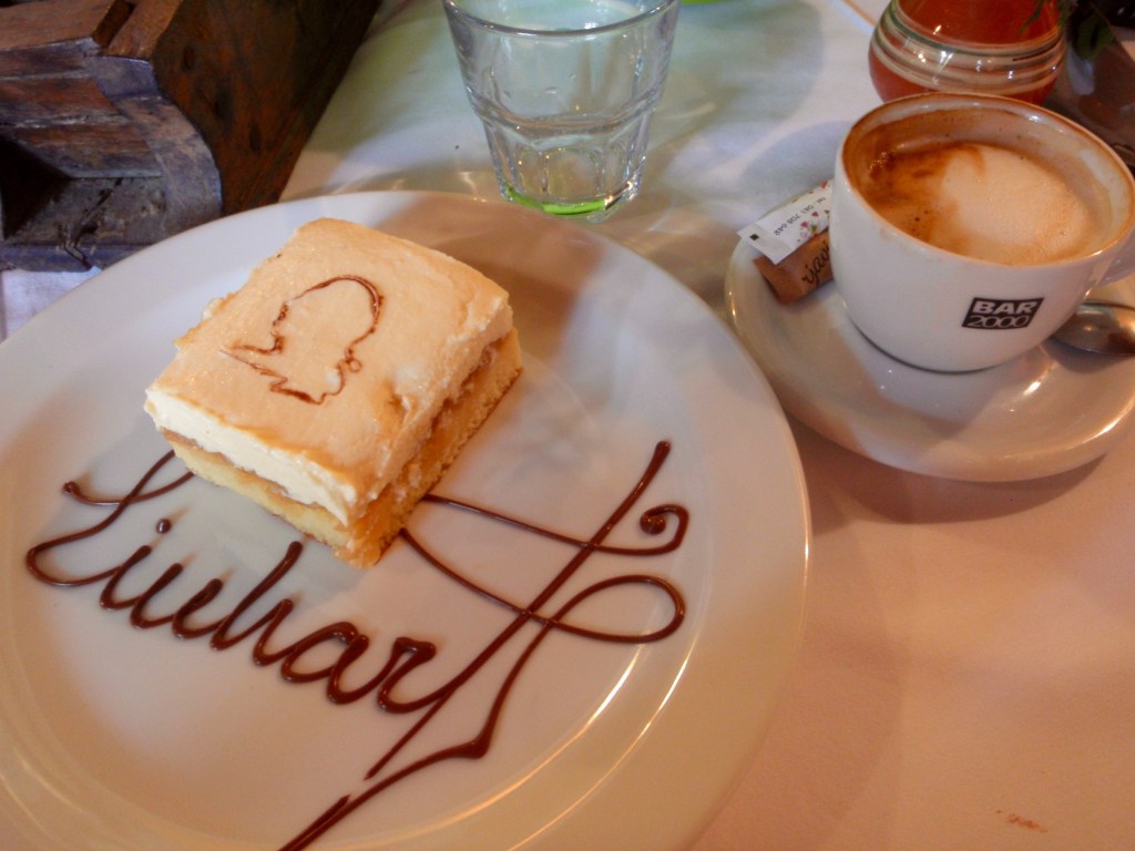 Yes folks, it's cake for lunch again...